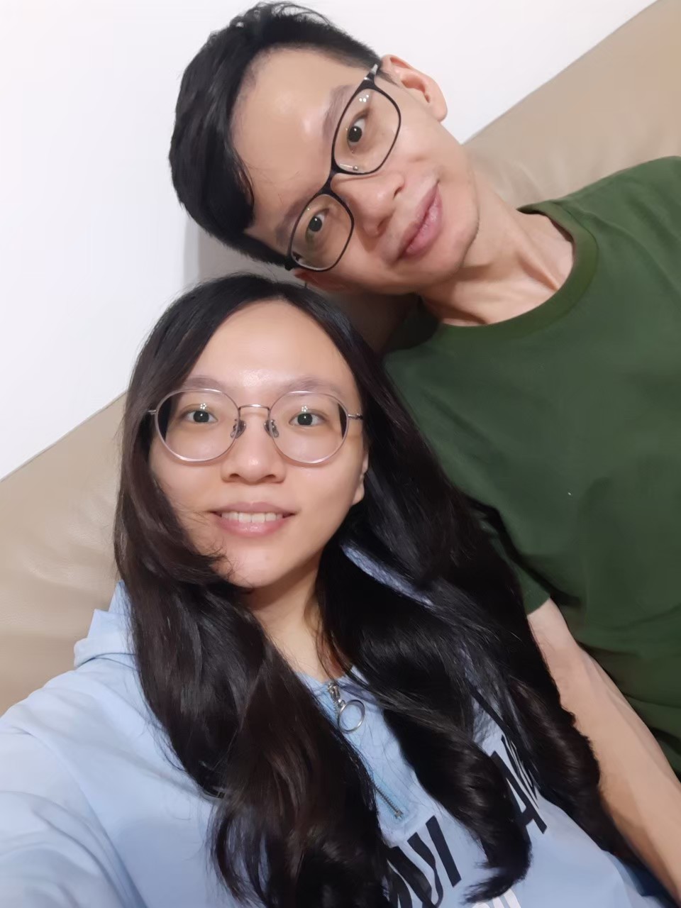 陪小均遠端，調眼鏡，吃火鍋，寫紅包