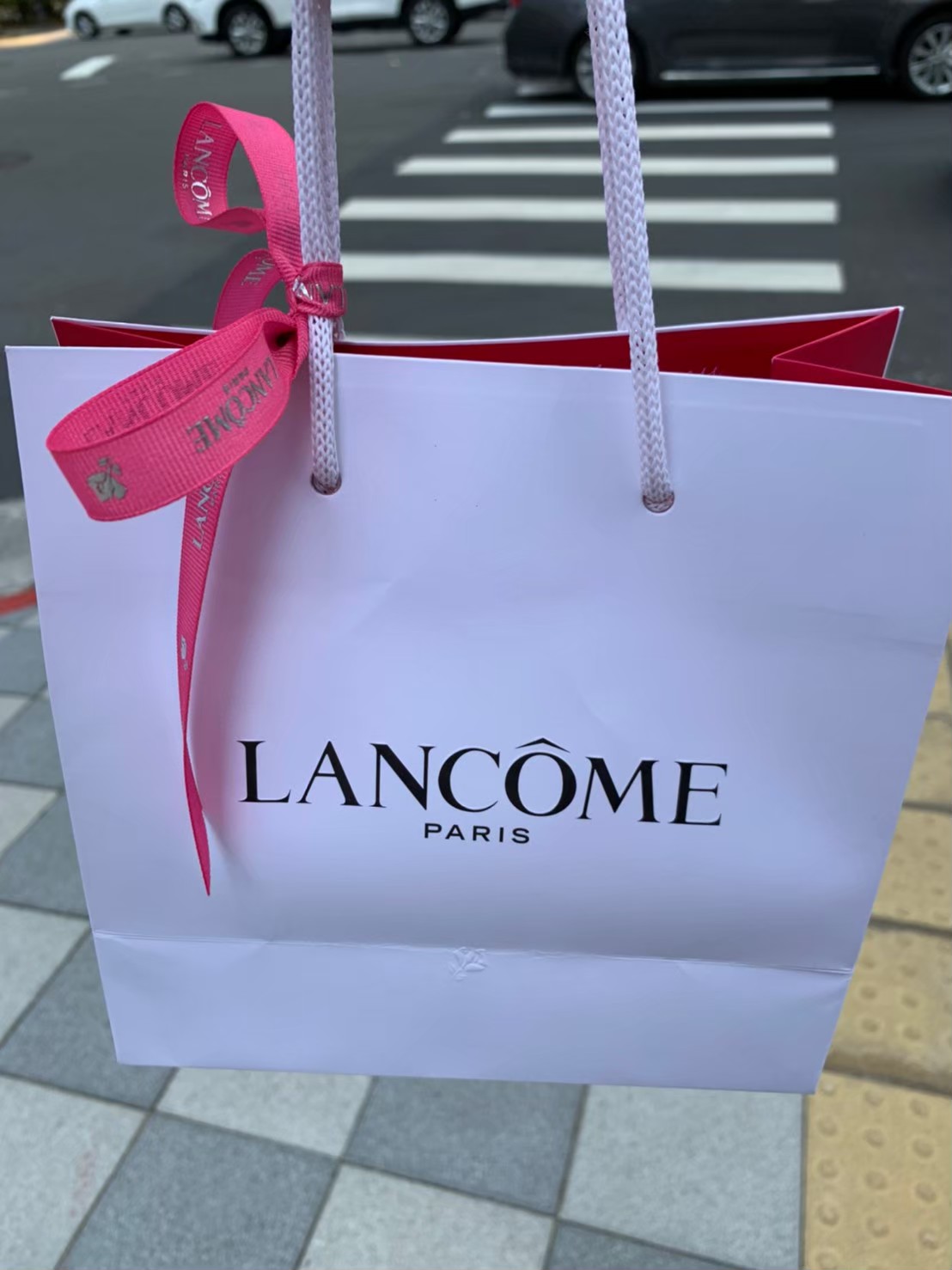 與小均中秋拿禮盒，吃一蘭