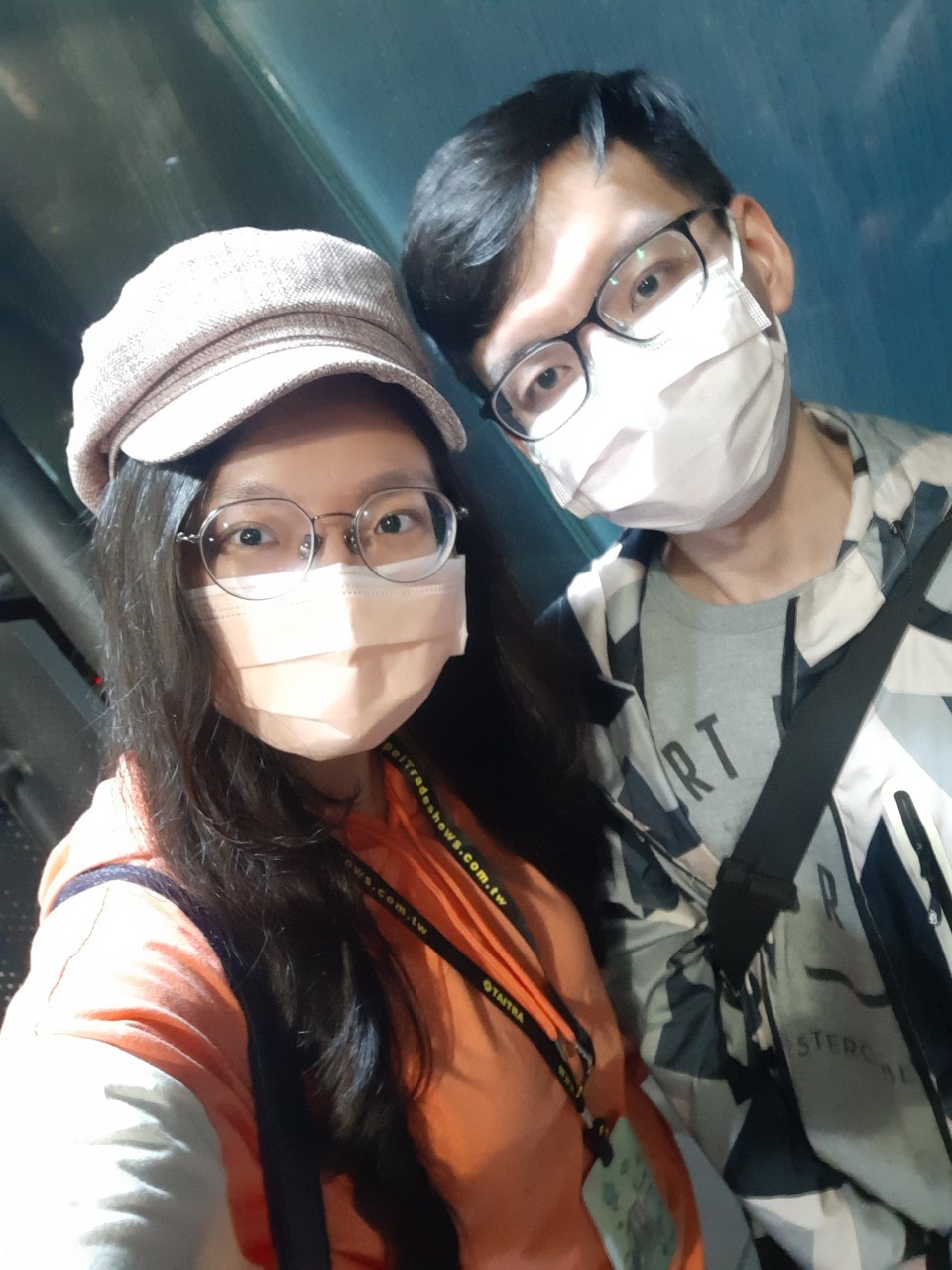 與小均逛桃園華泰名品城，棒球場聽JJ演唱會