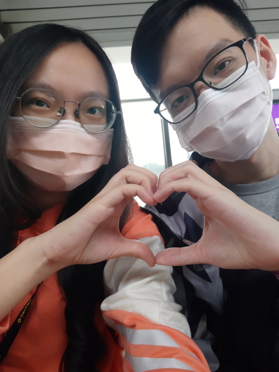 與小均逛桃園華泰名品城，棒球場聽JJ演唱會