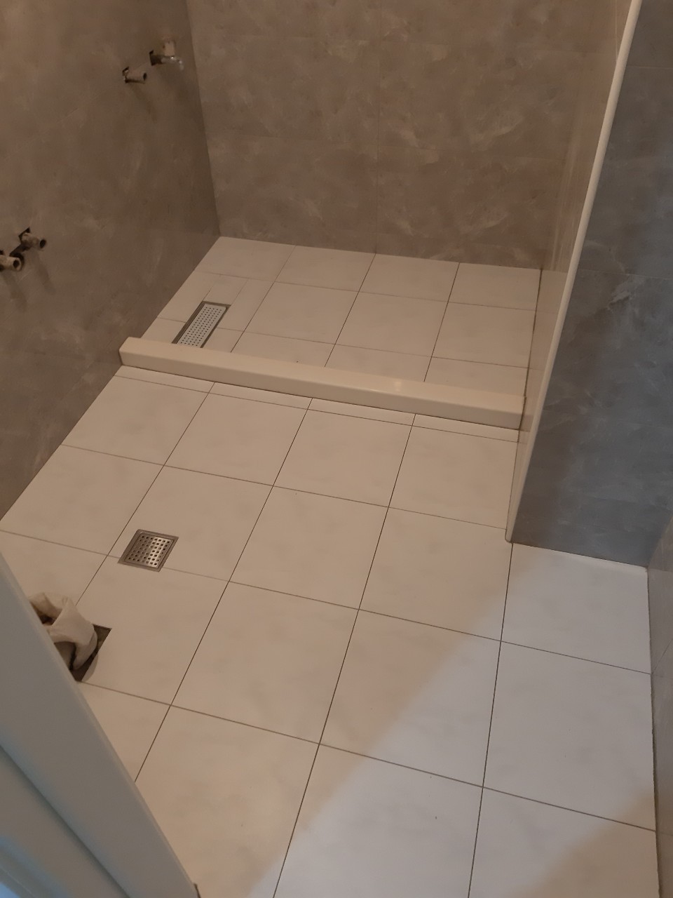 與小均去北車花熊好券，買帽子，看電影，吃豬排，買情侶水壺