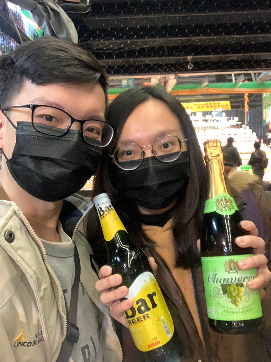 臨時起意去興仁夜市，套圈圈中獎品，吃可麗餅，買南南