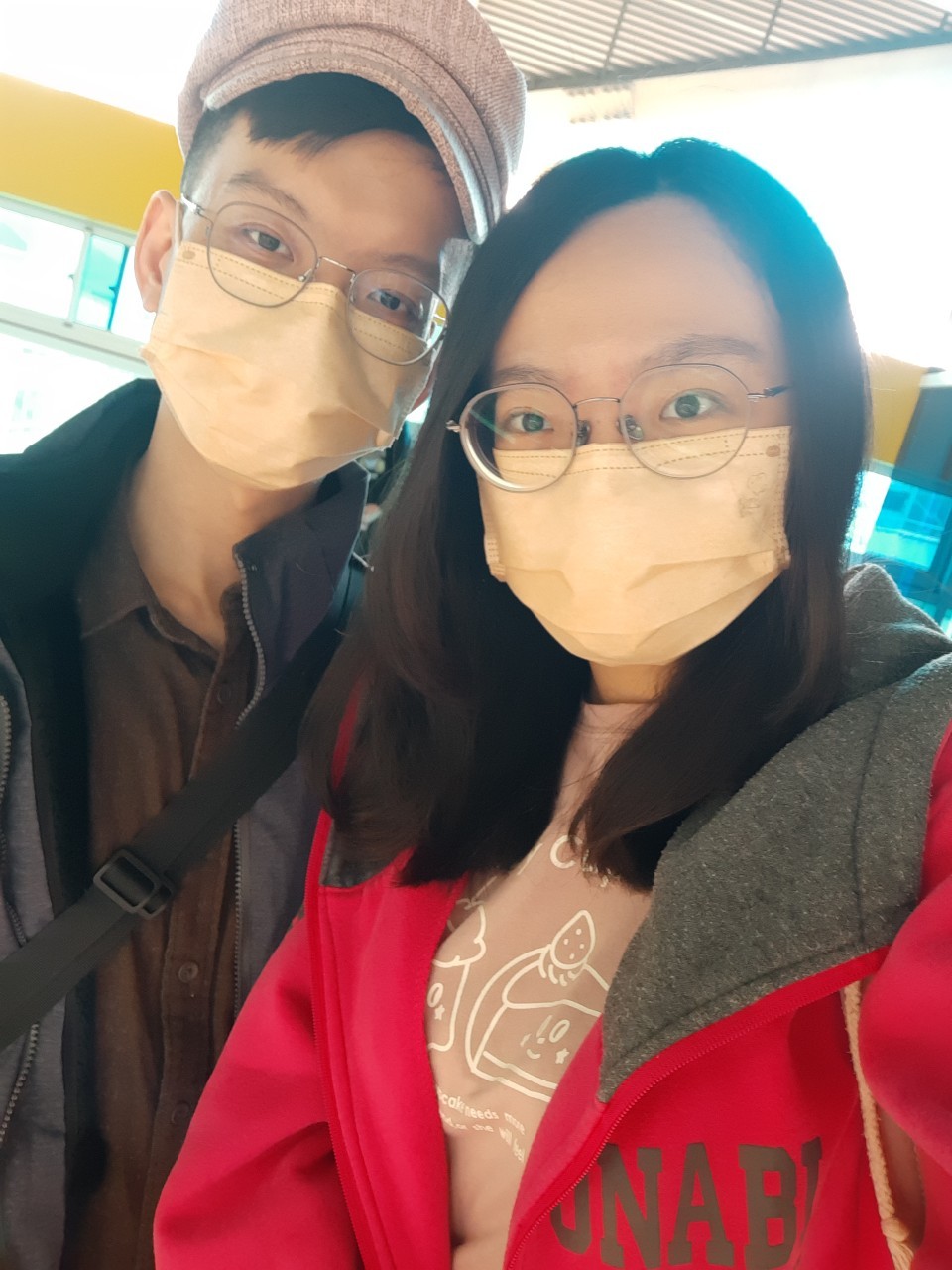 與小均遊戲團板橋吃一幻，西門逛逛，看電影想見你