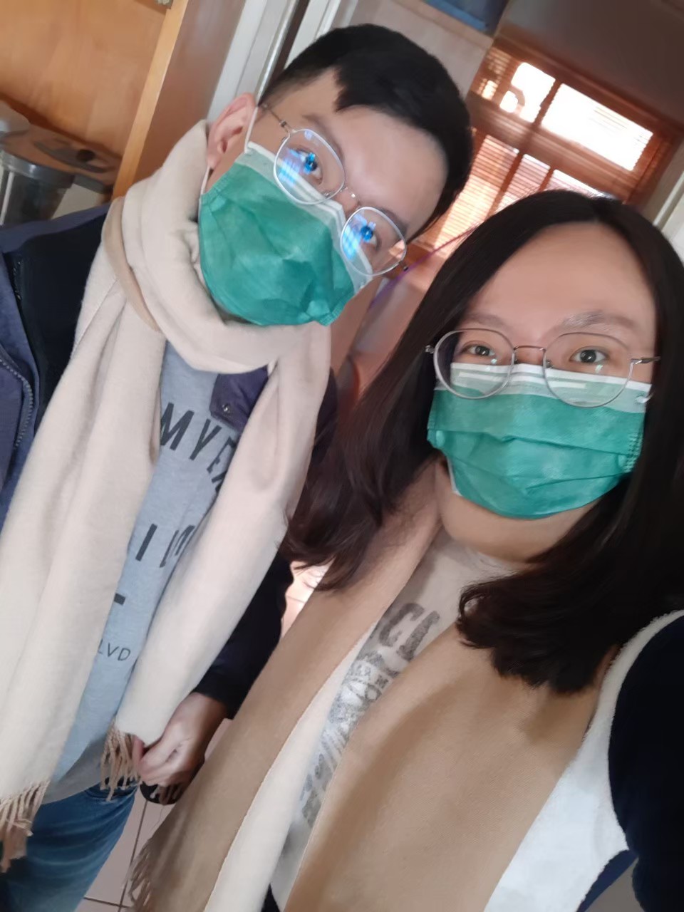 與小均牽新機車，安裝音響，玩庫洛魔法使app，買臭豆腐，送禮盒