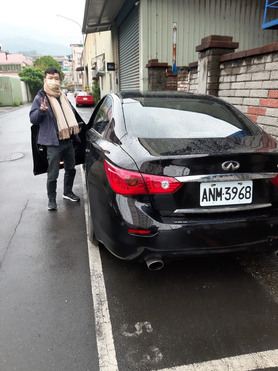 與小均開車出遊八里淡水，吃阿給，買餅，腳踏車攻克情人橋，刮刮樂，吃炸物，觀賞停車庫