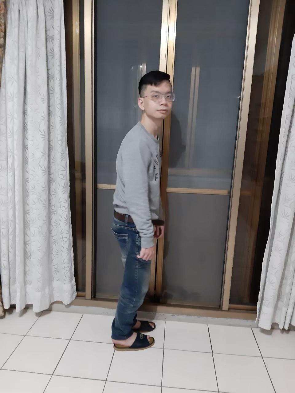 與小均下班約會充電，全聯採買，煮韓國椪餅，開箱包裹