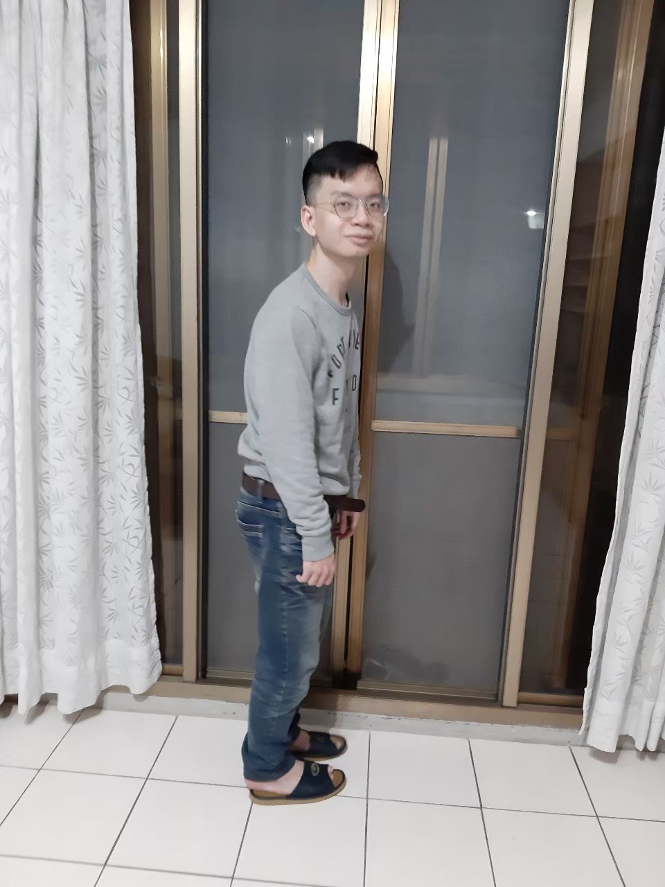 與小均下班約會充電，全聯採買，煮韓國椪餅，開箱包裹