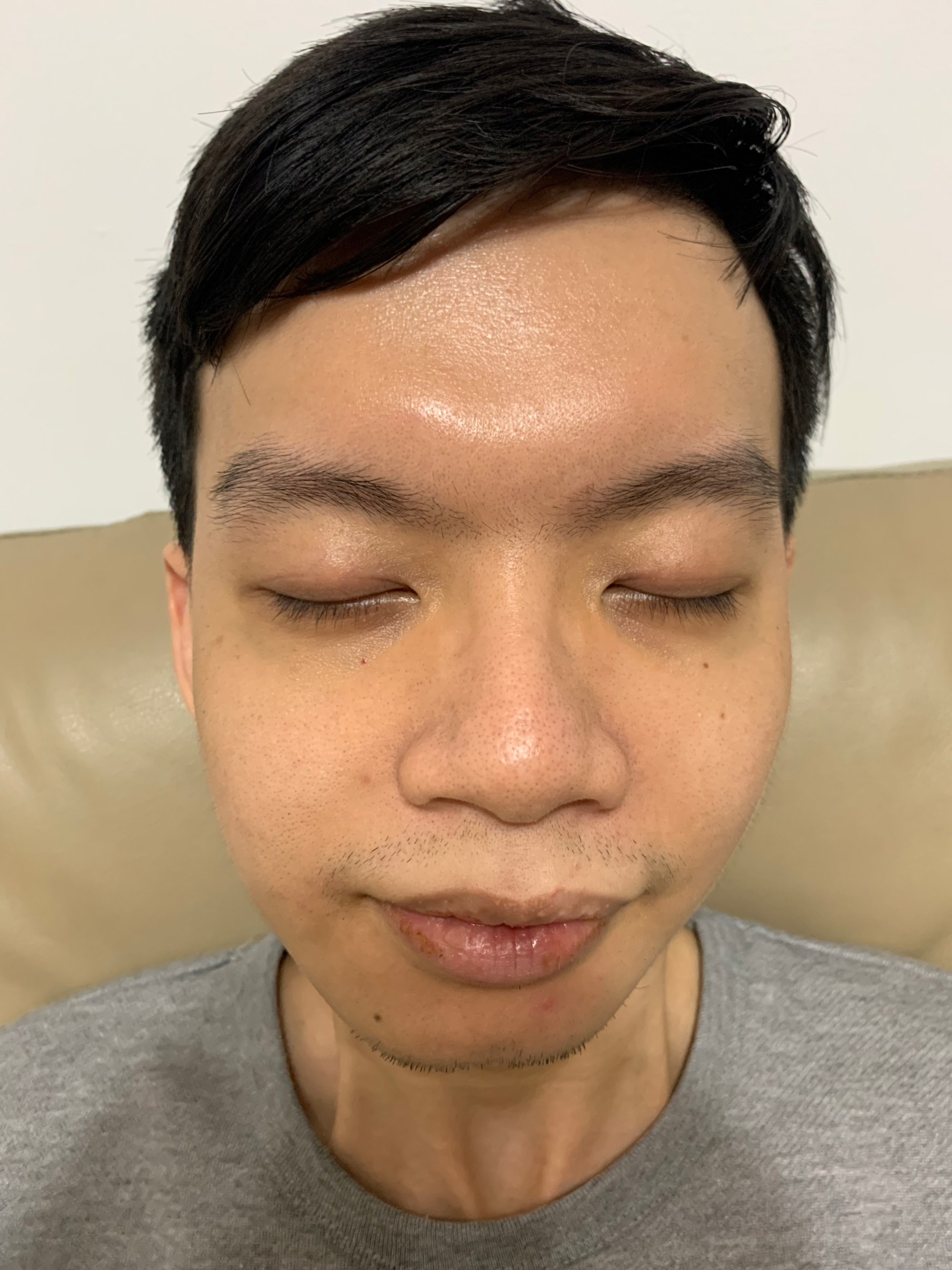 與小均煮火鍋，新莊宜品吃吃，想買什麼不是沒開就是賣光