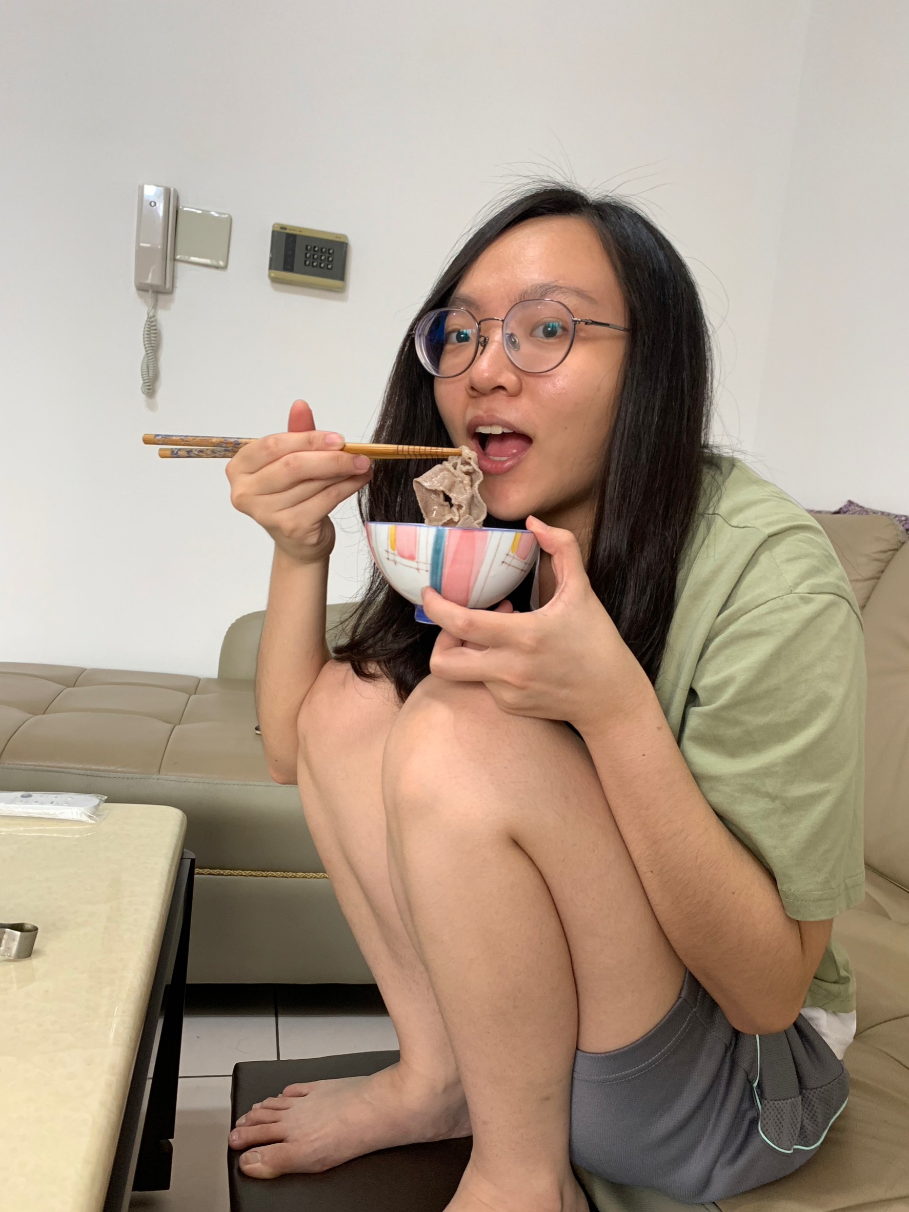 與小均煮火鍋，新莊宜品吃吃，想買什麼不是沒開就是賣光