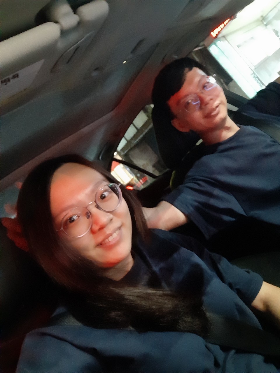 小均開車與香蕉小苓吃大師兄，逛XPARK，合點壽司超爽，漫渡，姑丈聚餐不要不要不要