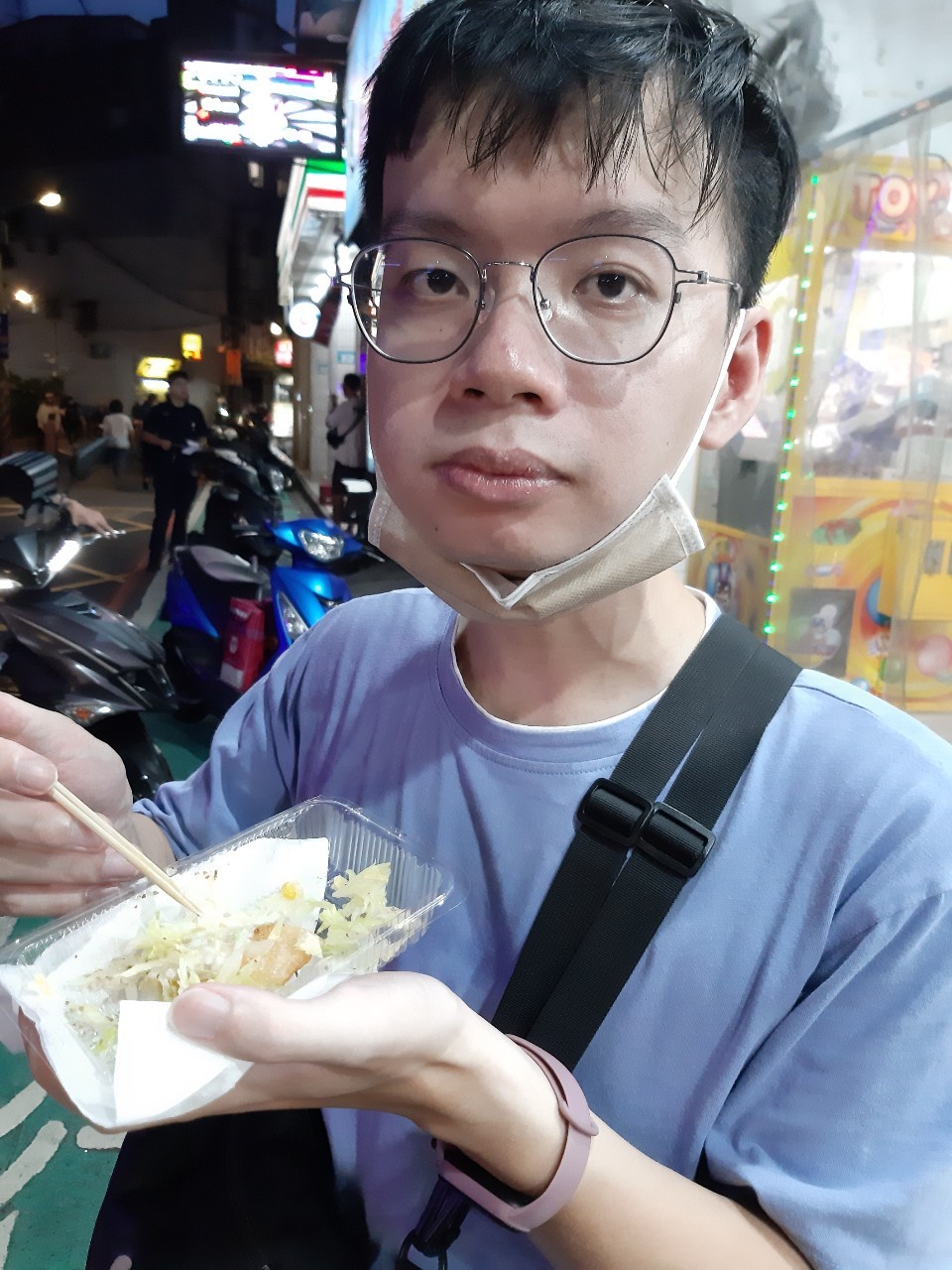 與小均耍廢追劇按摩，逛湳雅夜市