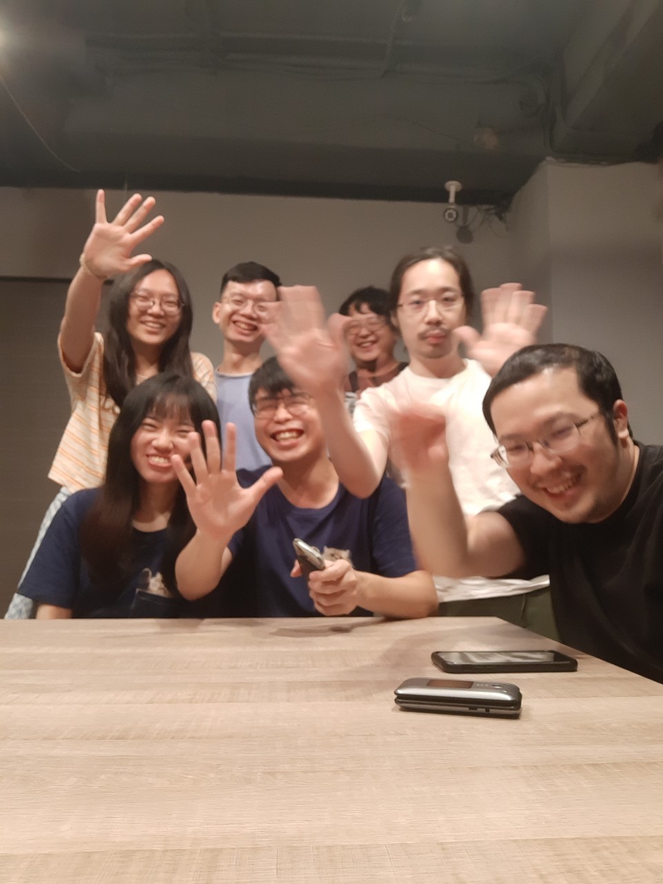 小苓與遊戲團相見歡，吃慶城海底撈，打桌遊，吃福勝亭