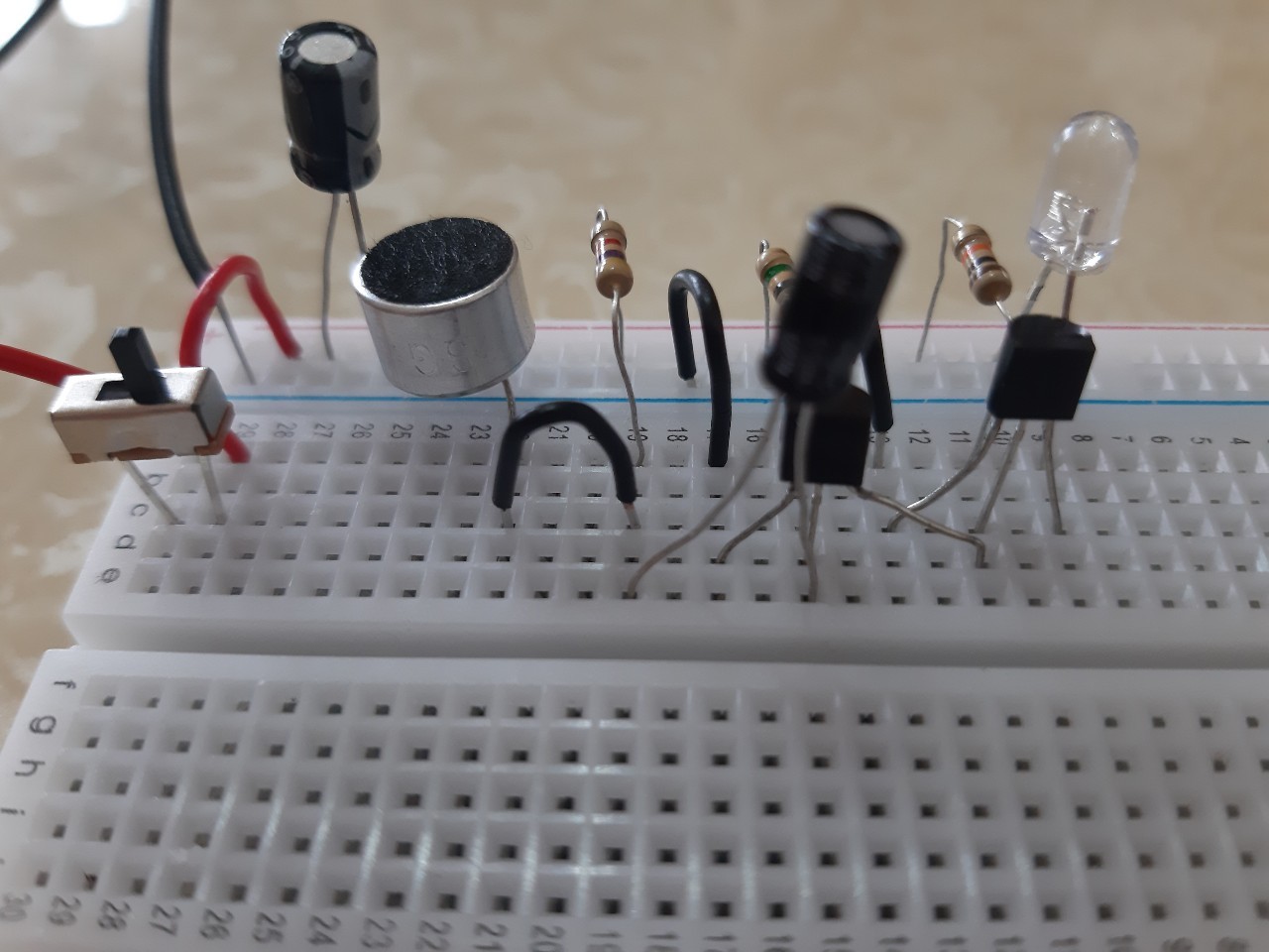 小均陪我練習接電路，做生科ppt，打掃廚房冰箱，煮晚餐吃吃