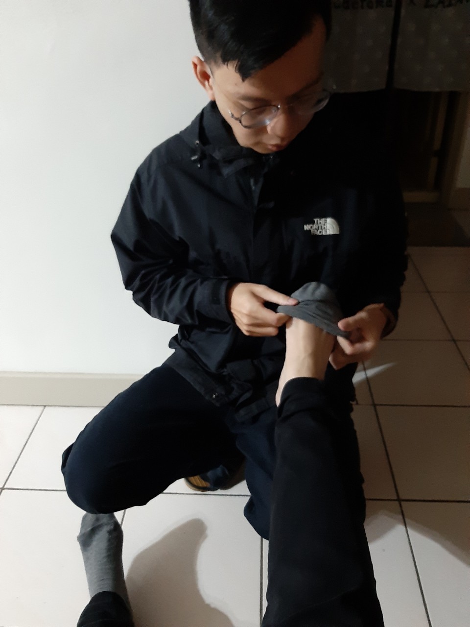 小均請補休一起吃布娜飛，湯姆熊玩耍，跟昱學妹吃韓聚食，小均接送我們回家，簡直太好