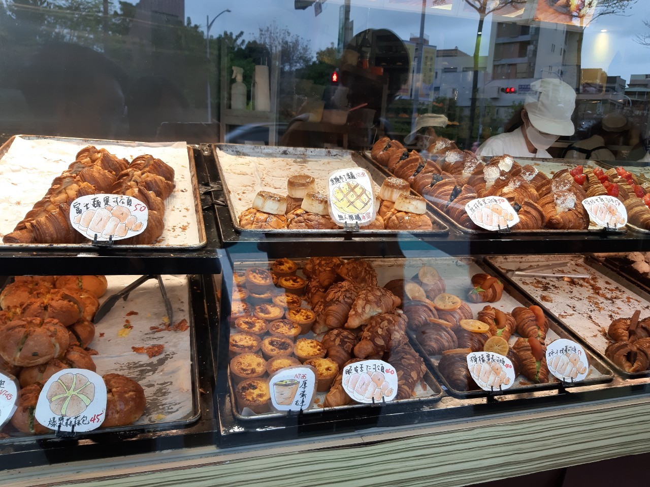 挑淨水器，三重今大滷肉飯，台灣蕃薯，三和夜市，外送甜點，小均金夫子初體驗