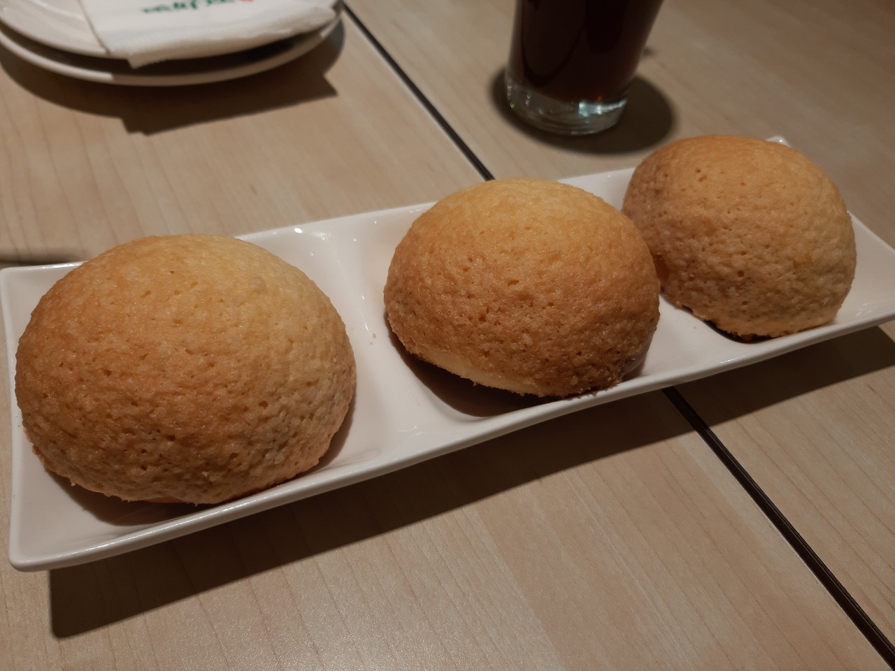 和小均開車車去逛大遠百，買項鍊，吃添好運，逛衣服