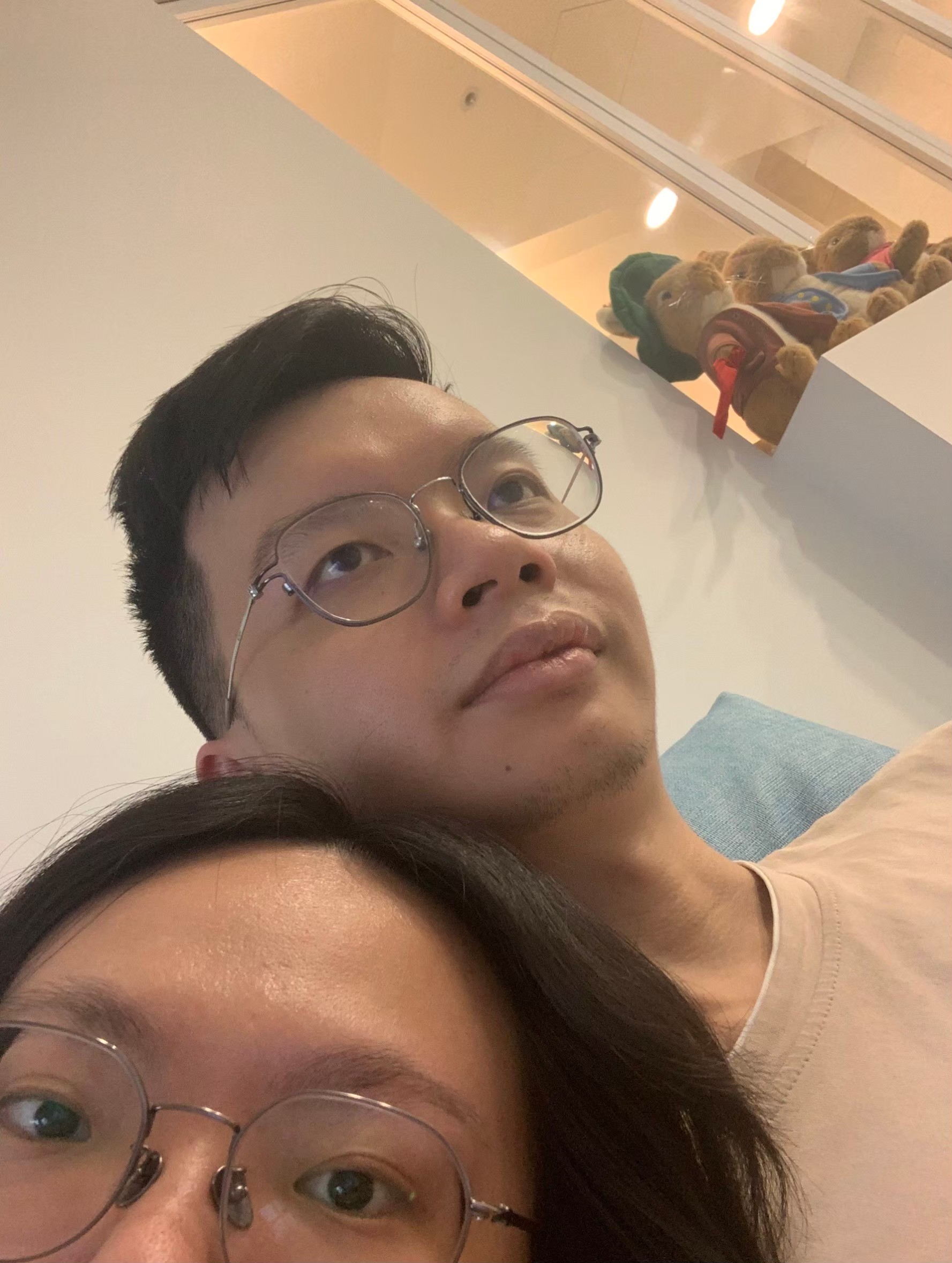 小均接我，胖達家洗瀏海，蹭胖達煮飯好好吃，叔叔回家一起吃飯，看劇聊天