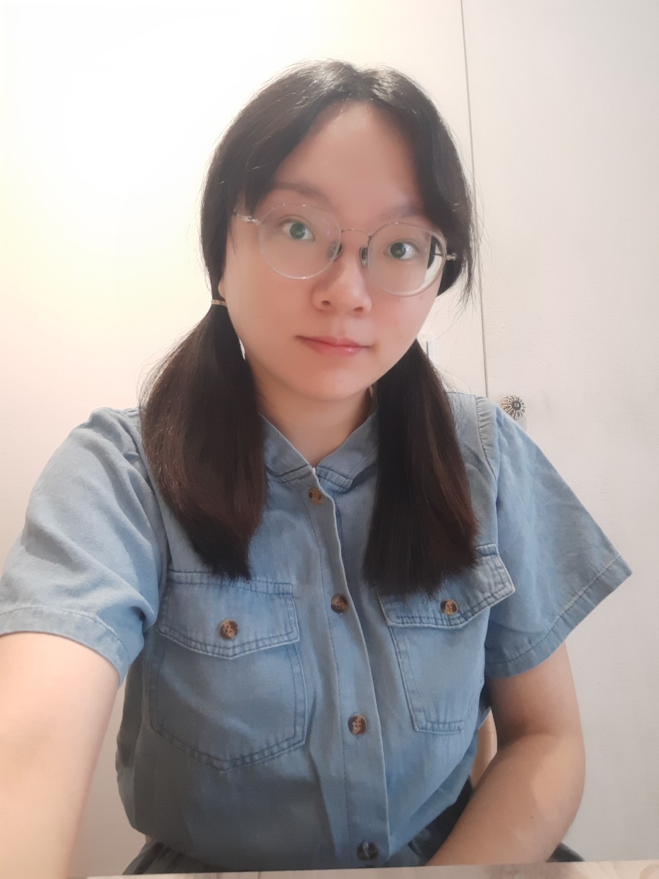 與小均吃饗聚早午餐，逛大創，逛NET，買康乃馨