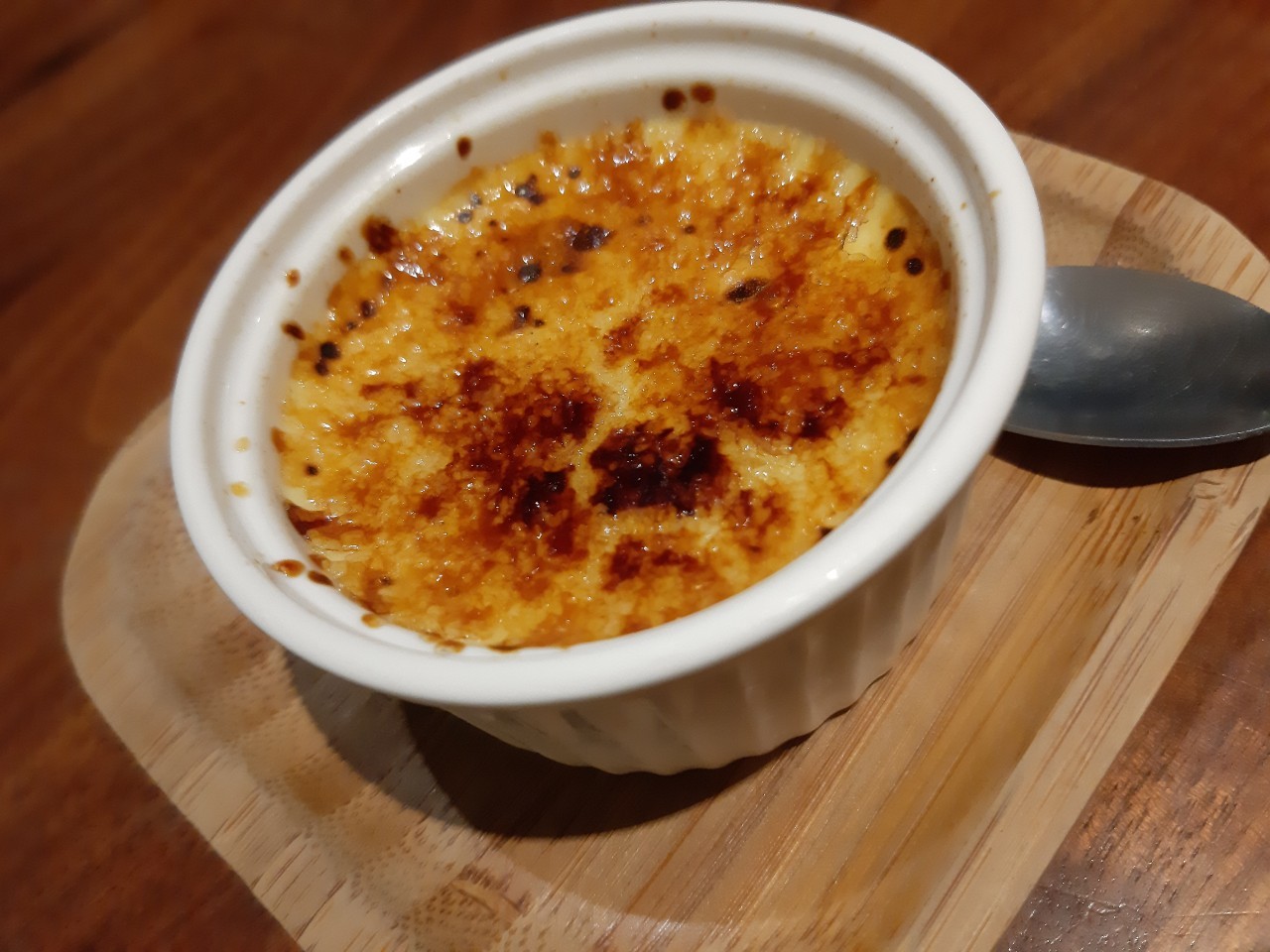 與小均.香蕉.小苓吃wow旺，迷失地密逃，買耳飾，請胖達吃大賞，整理家裡