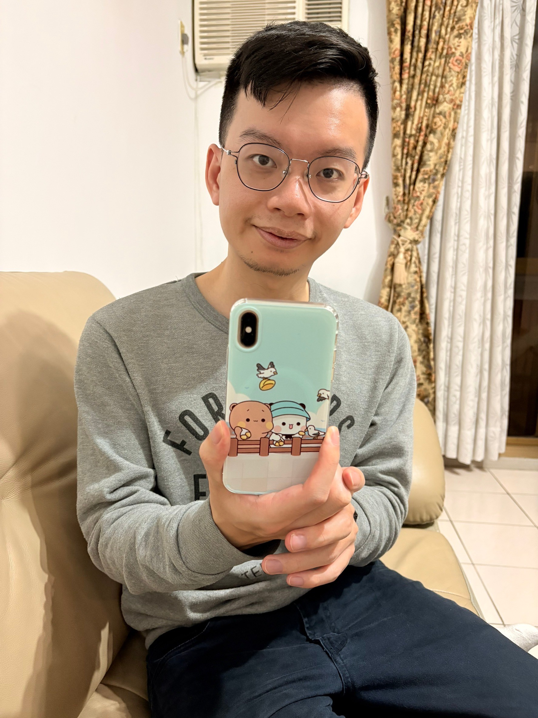 竹圍漁港吃爆螃蟹.沒看到夕陽好可惜.情侶手機殼+幫小均換膜手機像全新