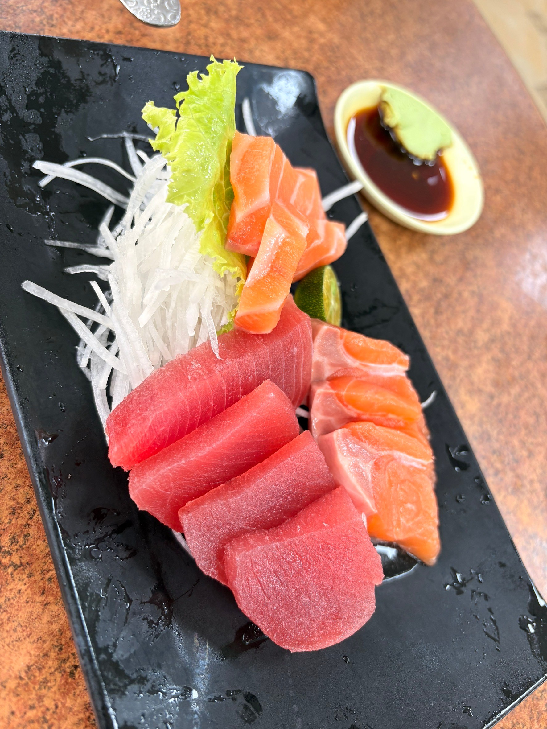 竹圍漁港吃爆螃蟹.沒看到夕陽好可惜.情侶手機殼+幫小均換膜手機像全新