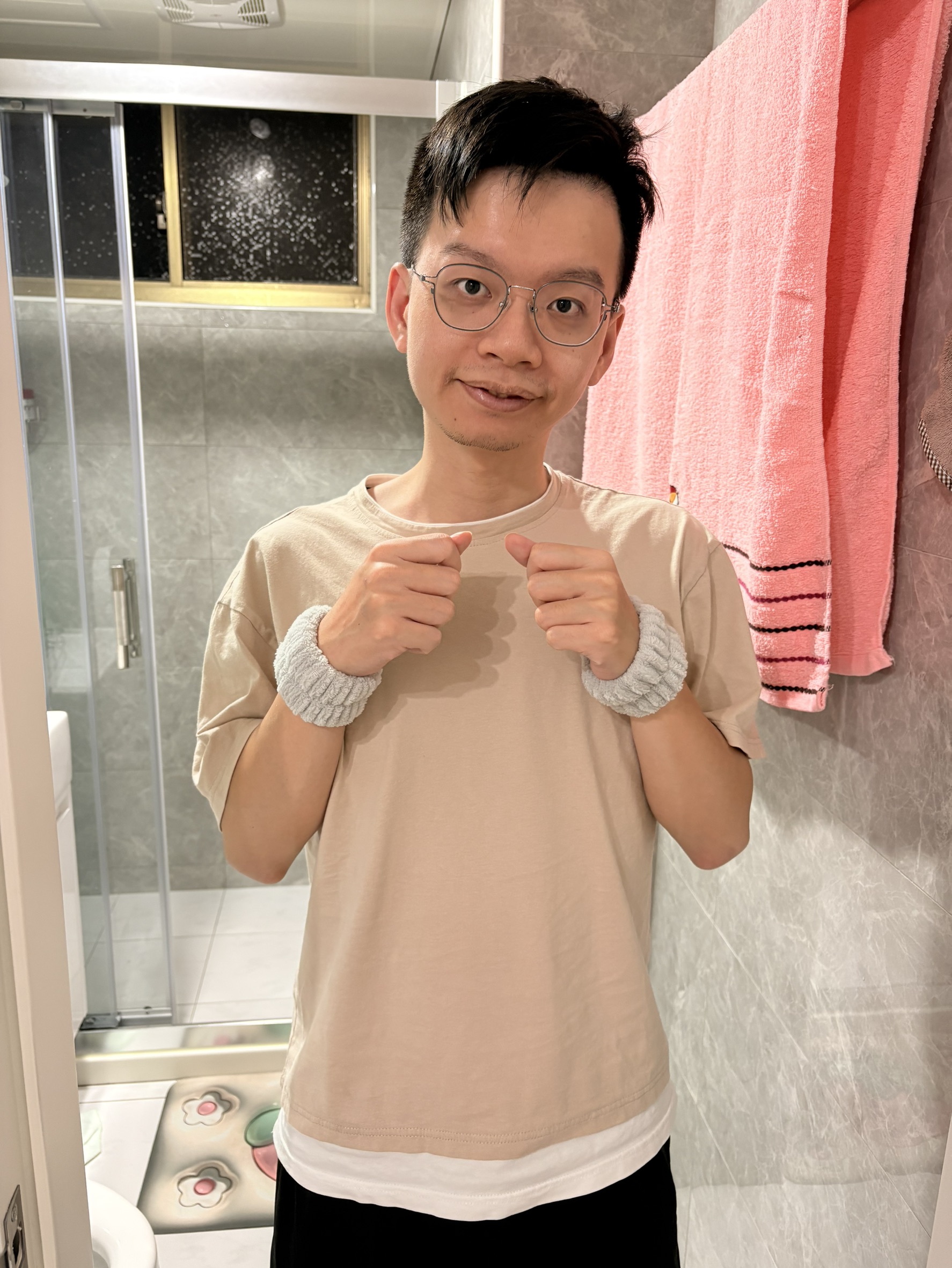 清明連假醃漬小黃瓜初體驗大成功.跟小均去淡水老街走走吃吃.回娘家吃爆潤餅+姨丈陪玩