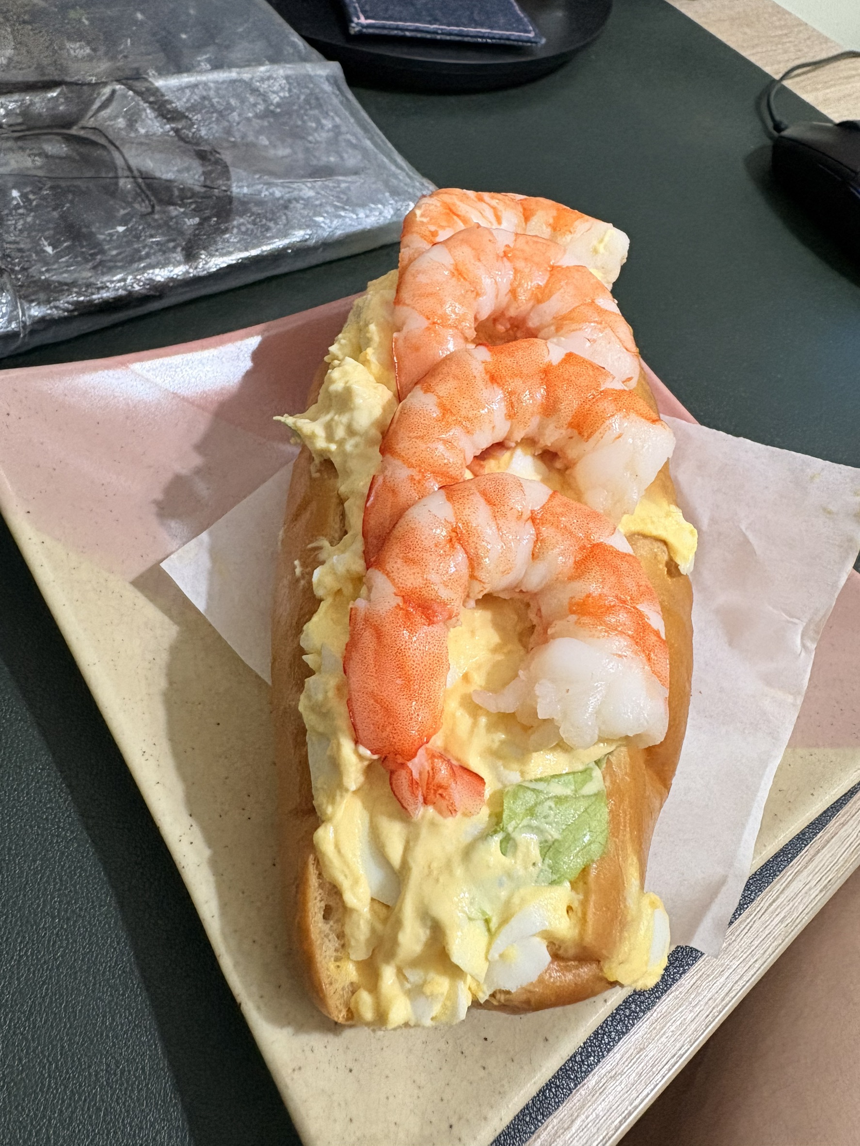 跟小均去參加外婆生日聚餐.逛好市多買爆肉肉