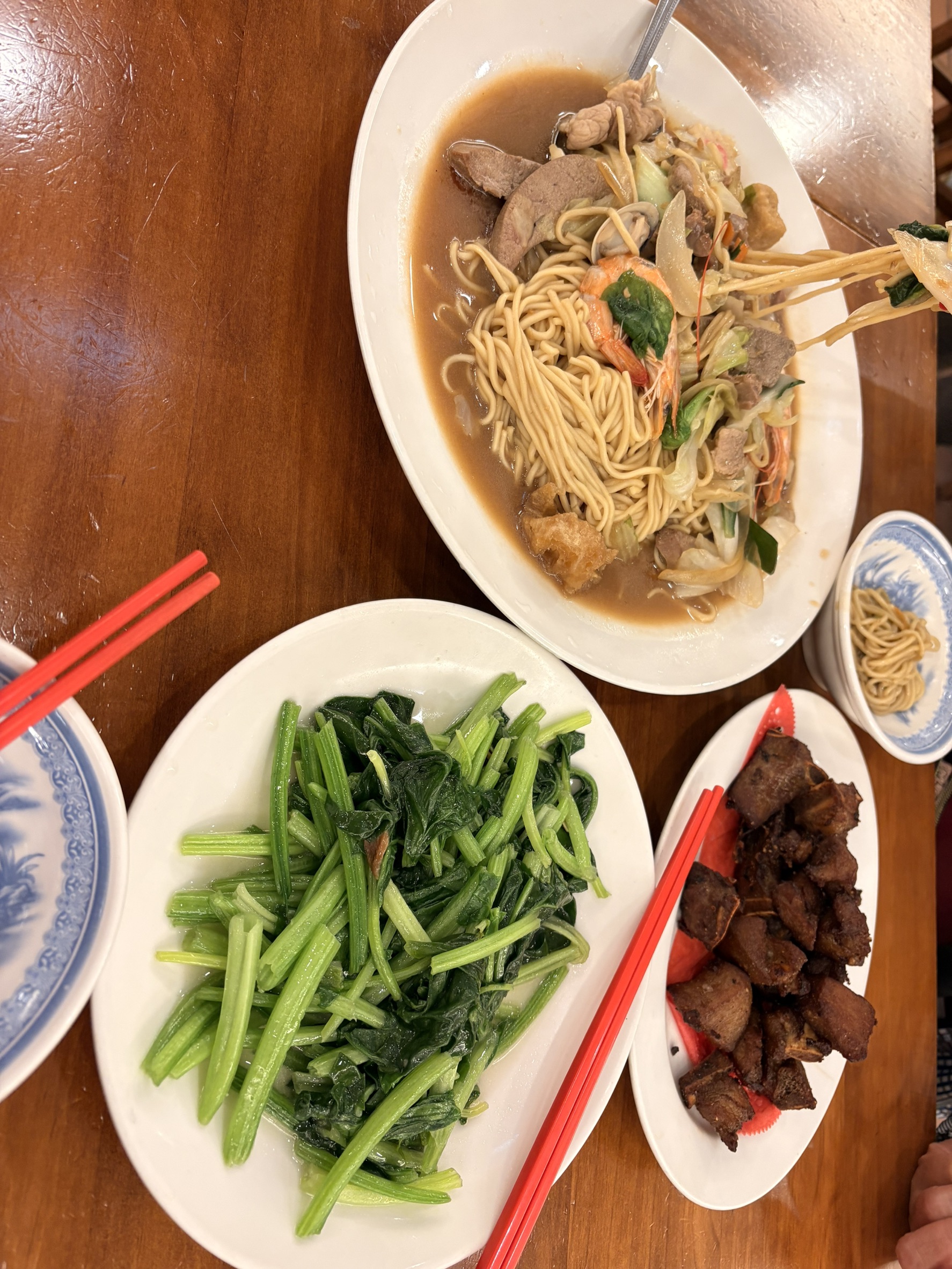 跟小均開車帶媽咪去八里老街走走逛逛吃吃拍照聊天