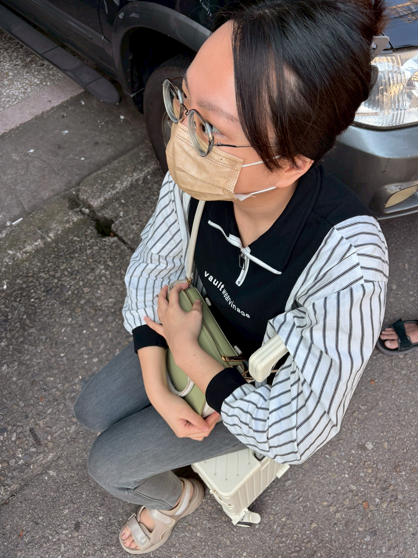 跟小均去金山買仙草龍排隊仙草布丁.金山老街吃吃走走泡腳